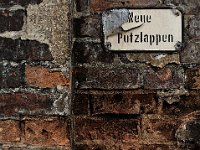 Putzlappen  "Hier koennnte auch mal wieder..."